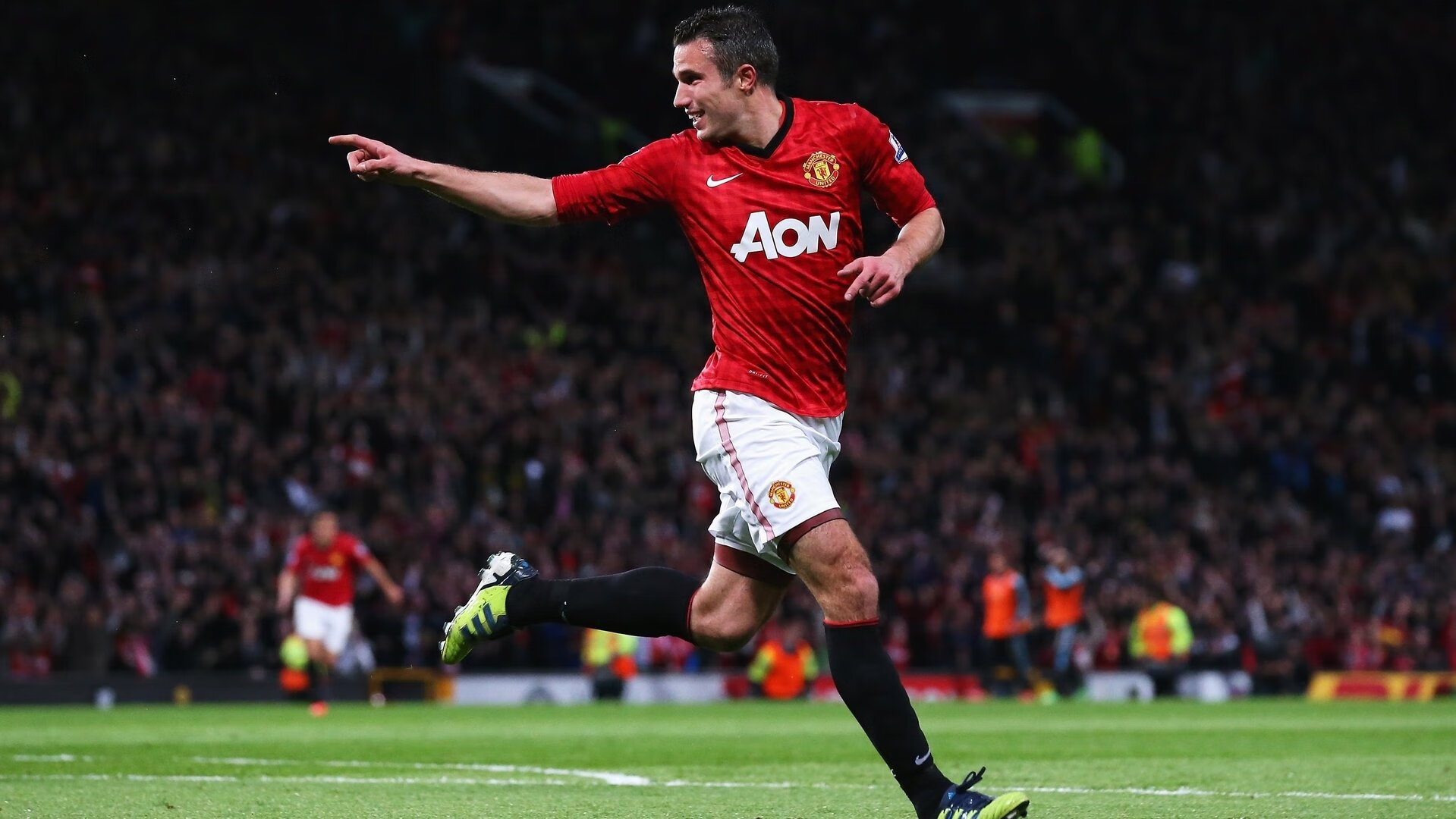 开云注册-拦截型前腰成为压迫关键点，拦腰截断是什么意思